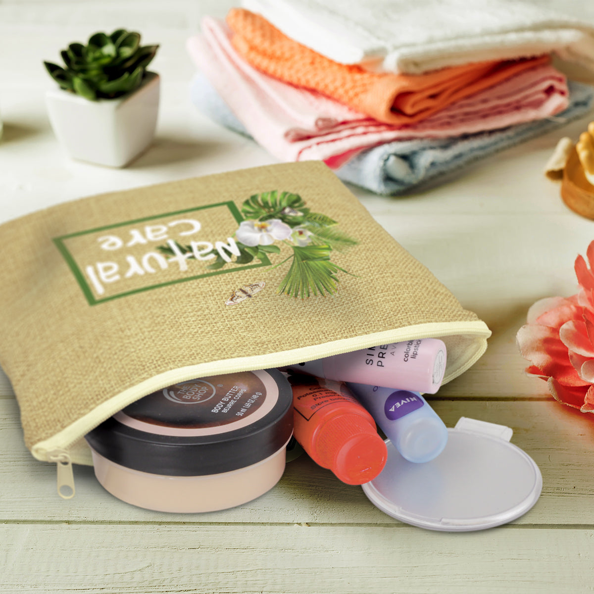 Ava Cosmetic Bag - Feature