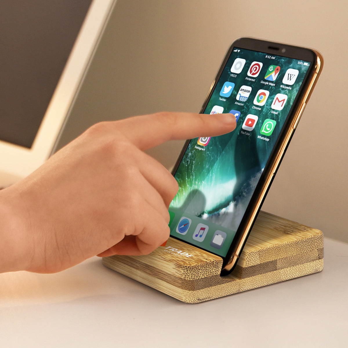 Bamboo Phone Stand - Feature