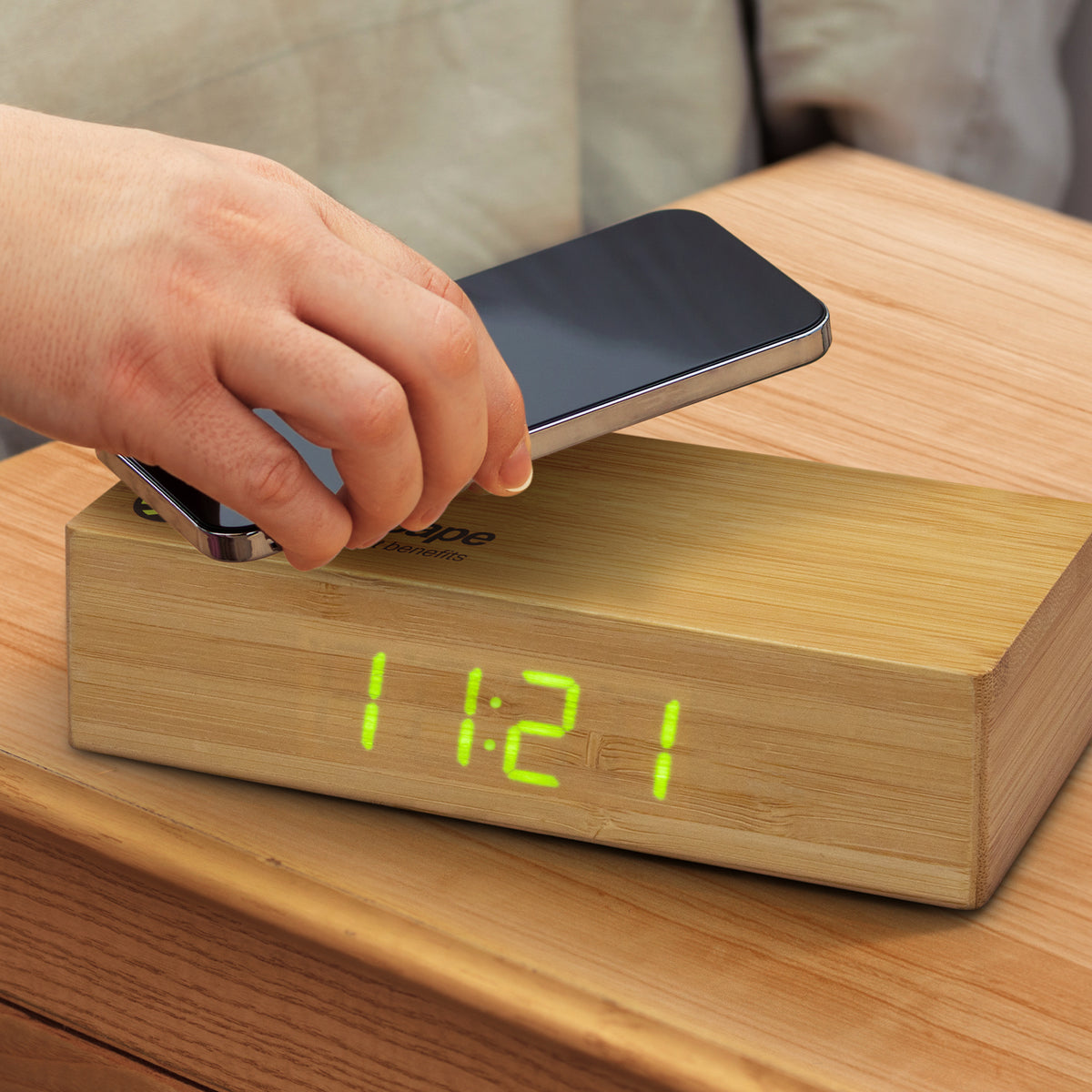Bamboo Wireless Charging Clock - Feature