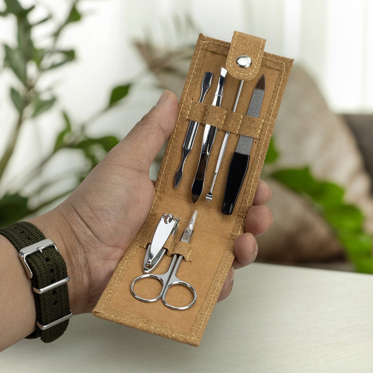 Cork Manicure Set - Feature
