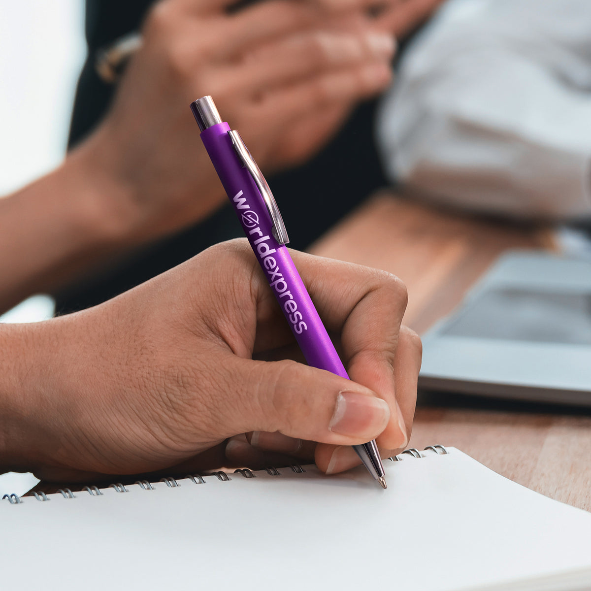 Lancer Matte Finish Pen - Feature