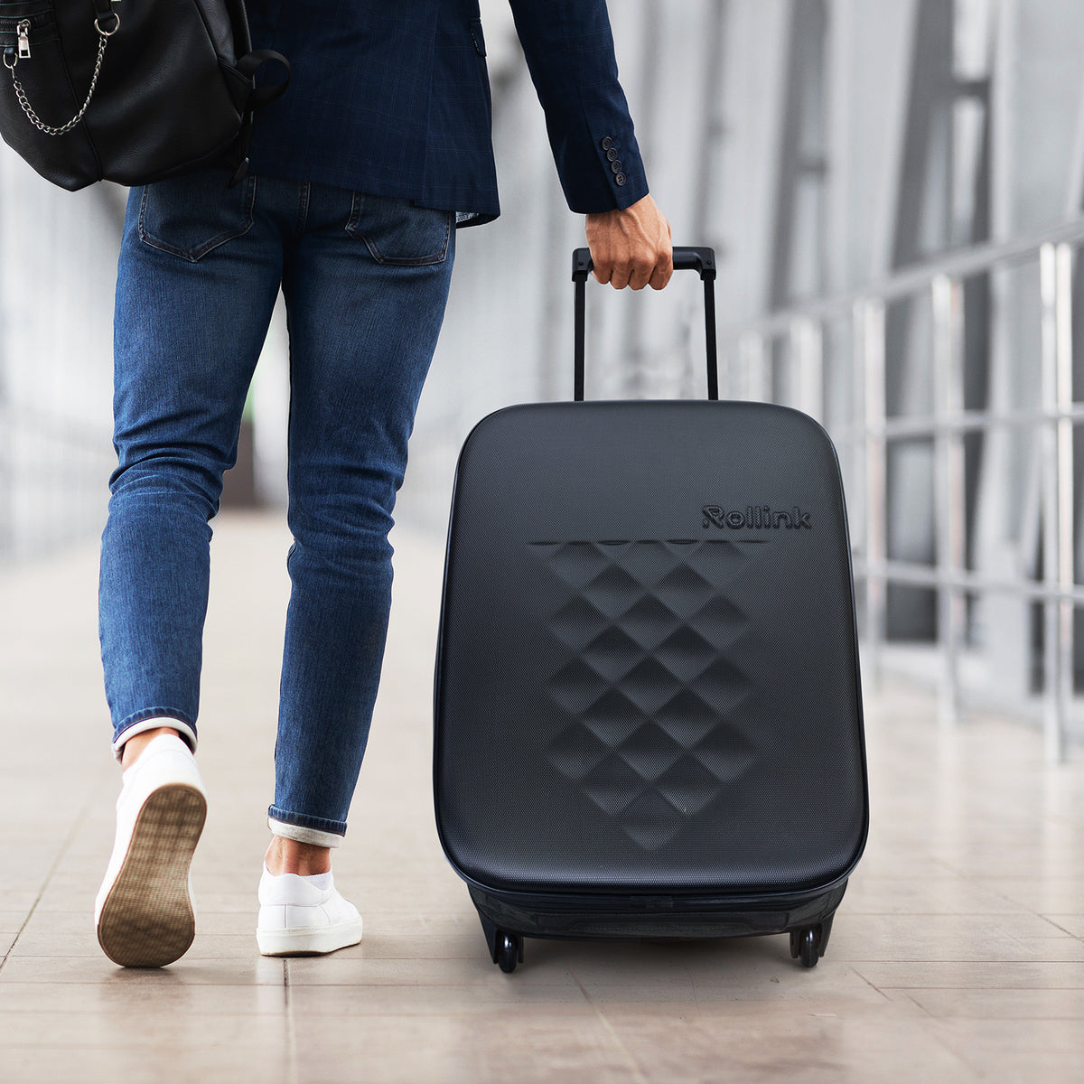 Rollink Flex Earth Suitcase - Small - Feature