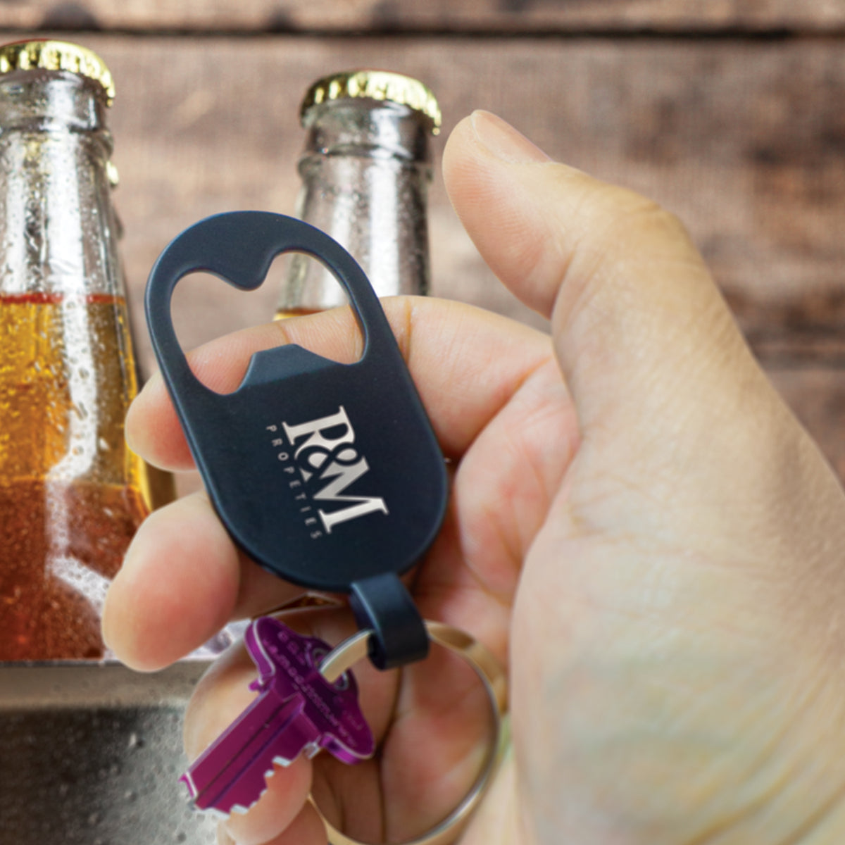 Brio Bottle Opener Key Ring - Feature