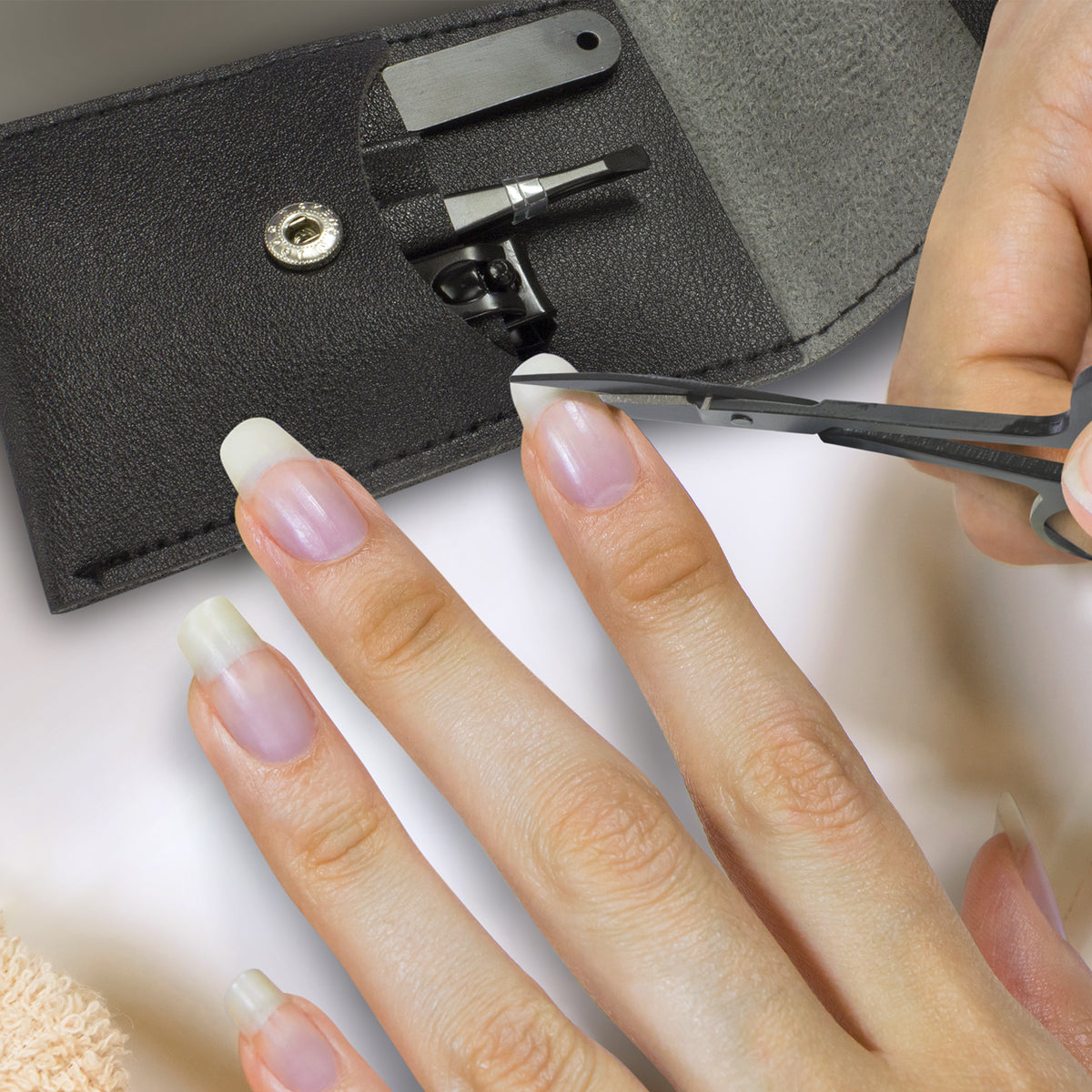 Estima Manicure Set - Feature