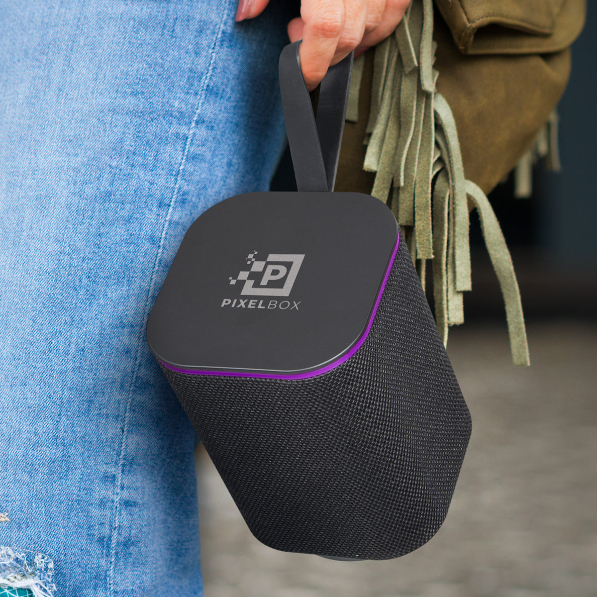Lumos Bluetooth Speaker - Feature