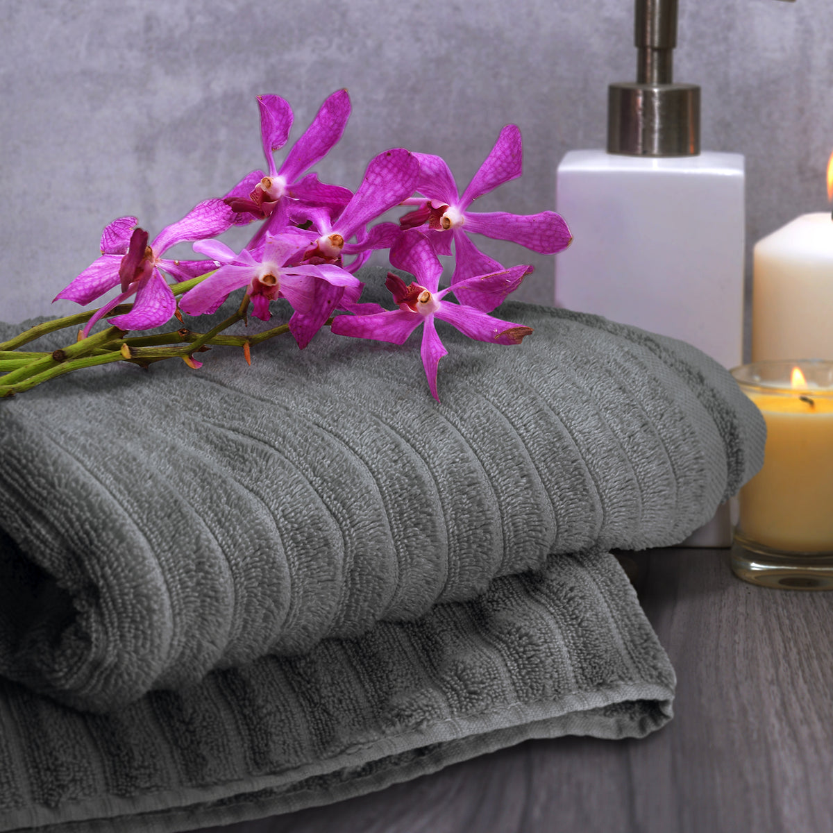 Palms Luxury Towel - Feature
