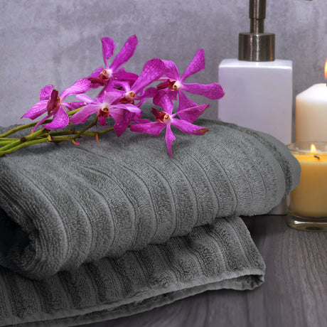 Palms Luxury Towel - Feature