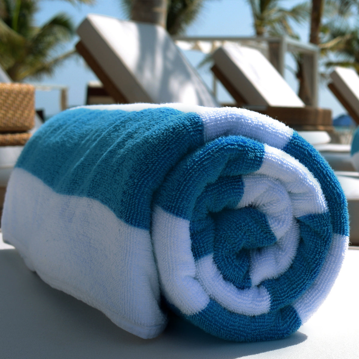 Esplanade Beach Towel - Feature