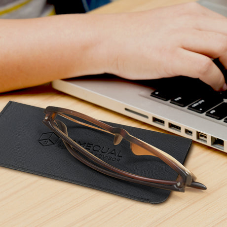 Essex Sunglass Pouch - Feature