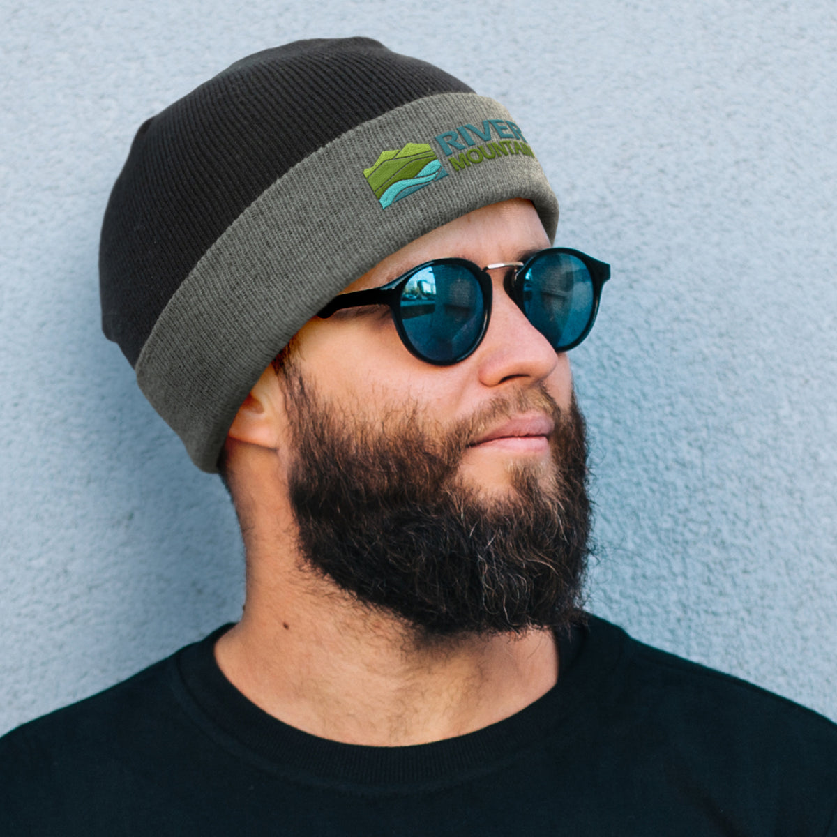 Everest Two Toned Beanie - Feature