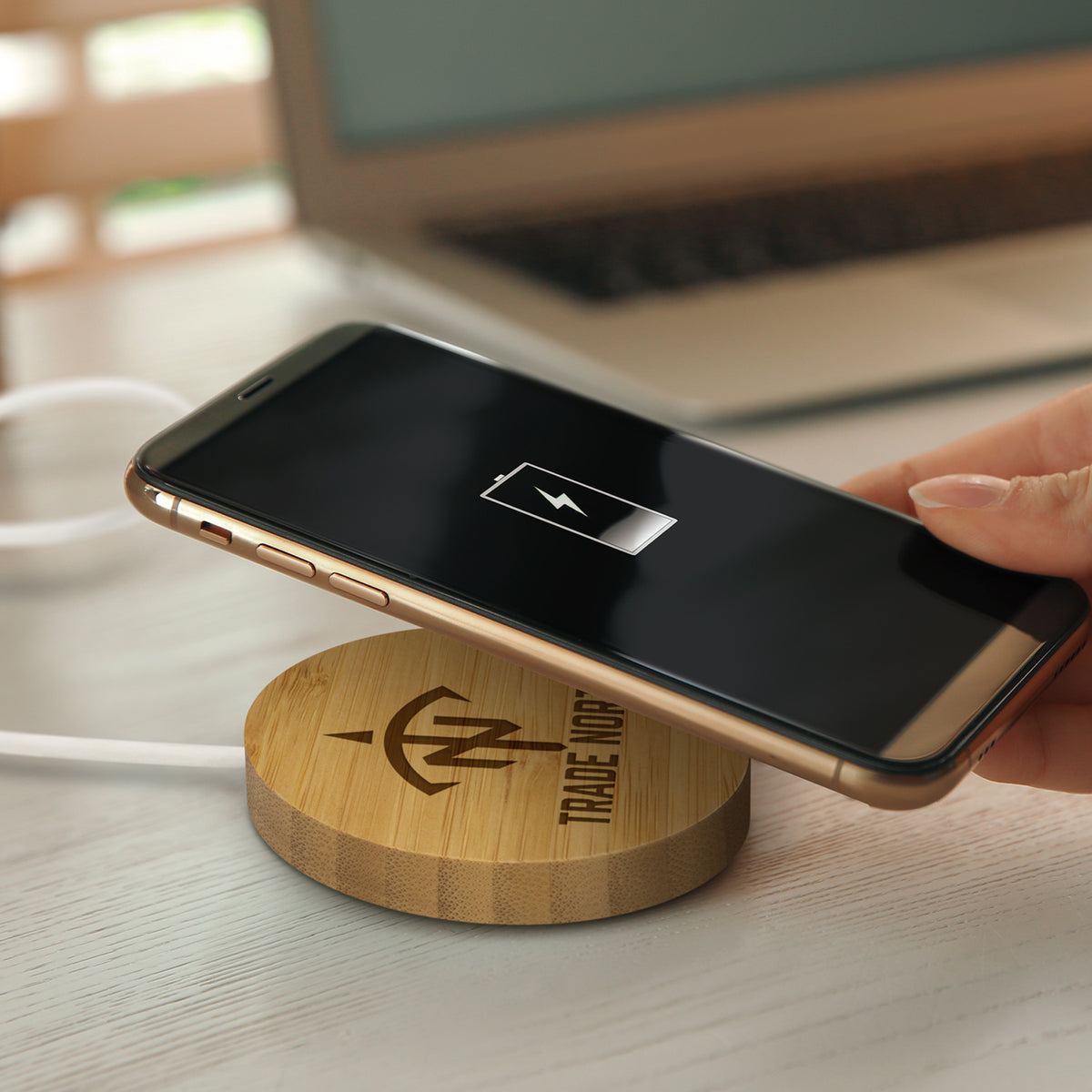 Magnetic Wireless Fast Charger - Feature