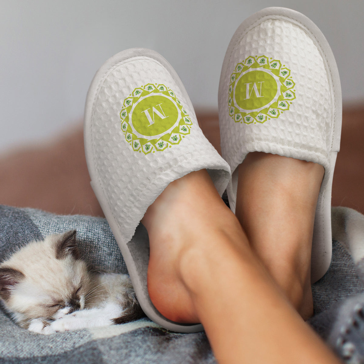 Rochester Waffle Slippers - Feature