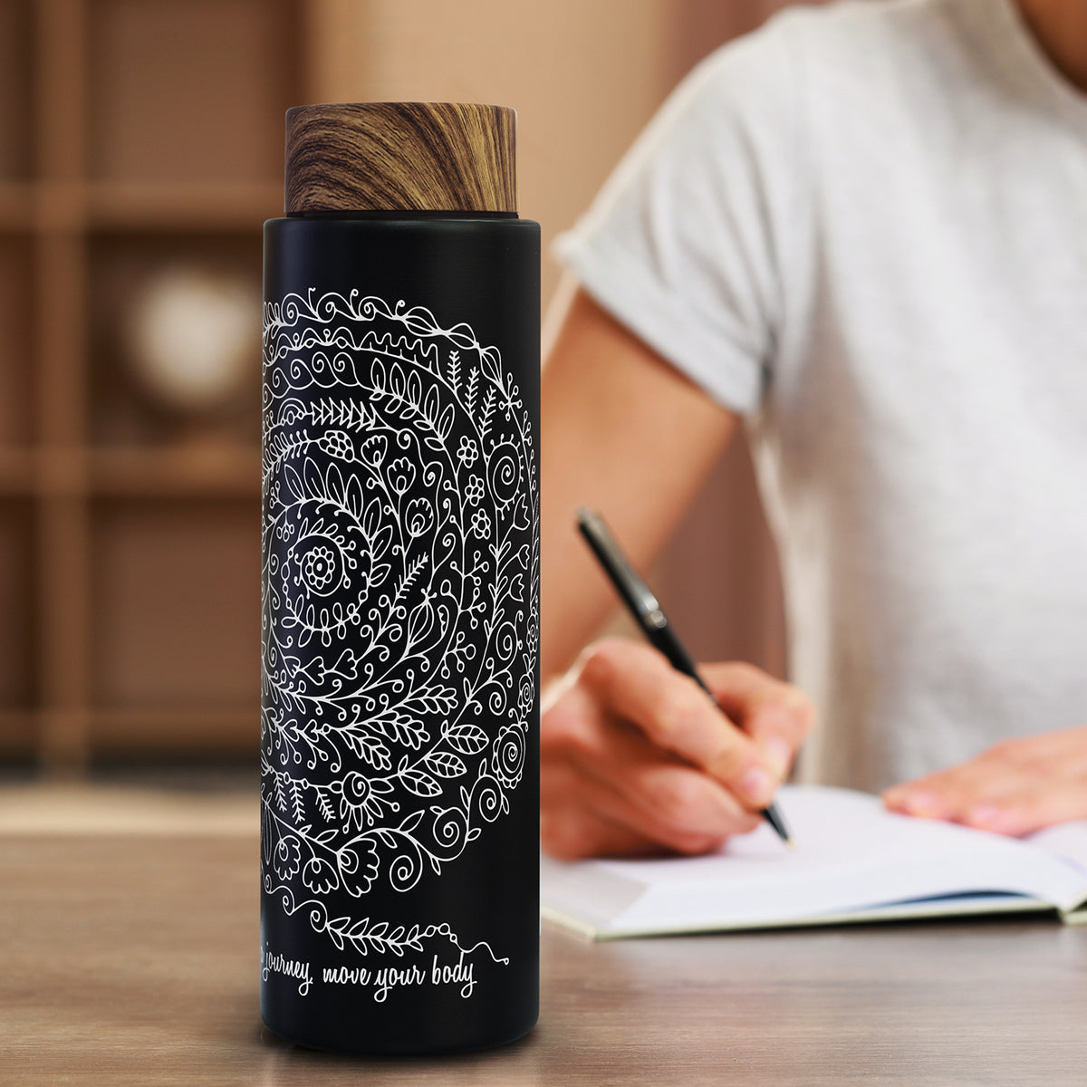 Medina Vacuum Bottle - Feature