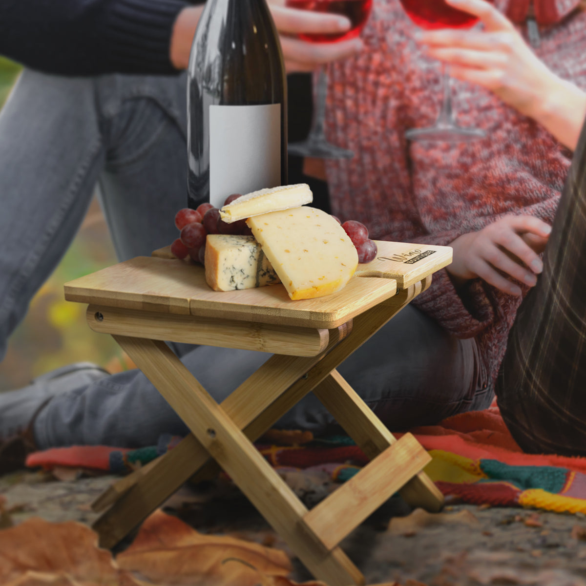 NATURA Bamboo Folding Wine Table - Feature