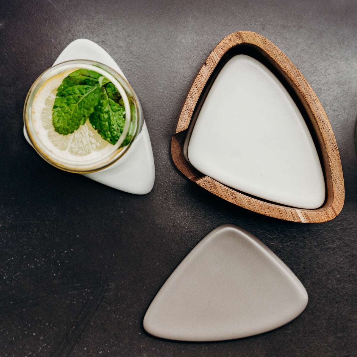 Keepsake Pebble Coaster Set - Feature