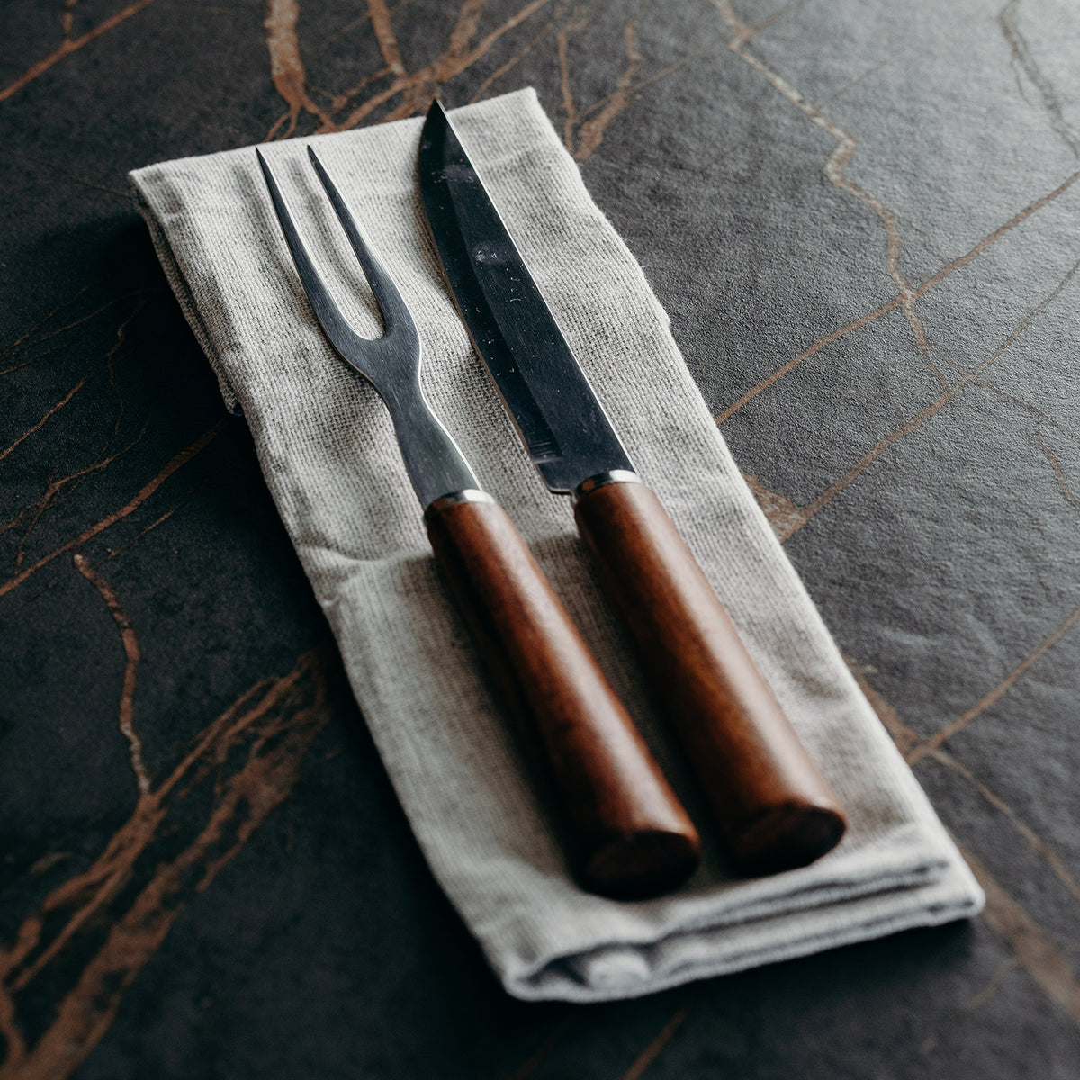 Keepsake Carving Set - Feature