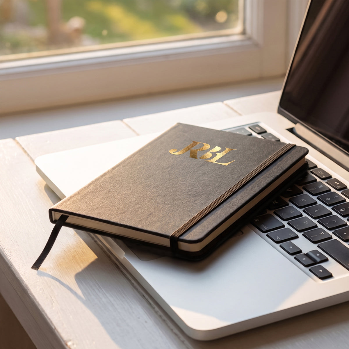 A5 Weekly Diary - 2027 - Feature