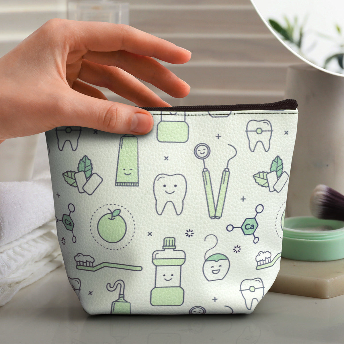 Belle Cosmetic Bag - Small - Feature