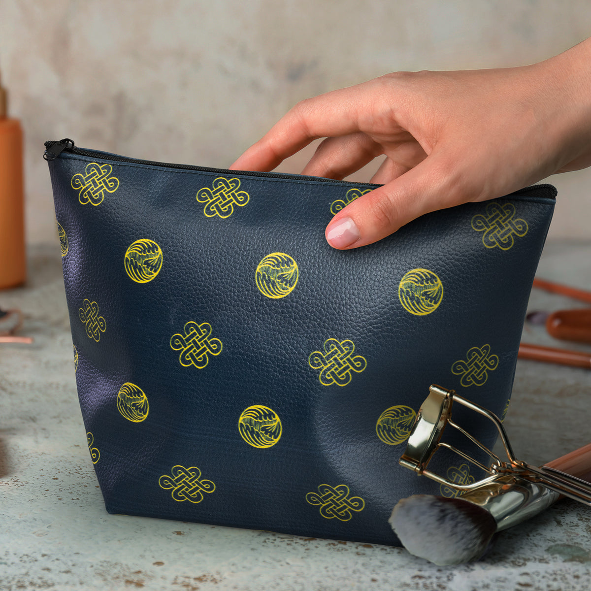 Belle Cosmetic Bag - Medium - Feature