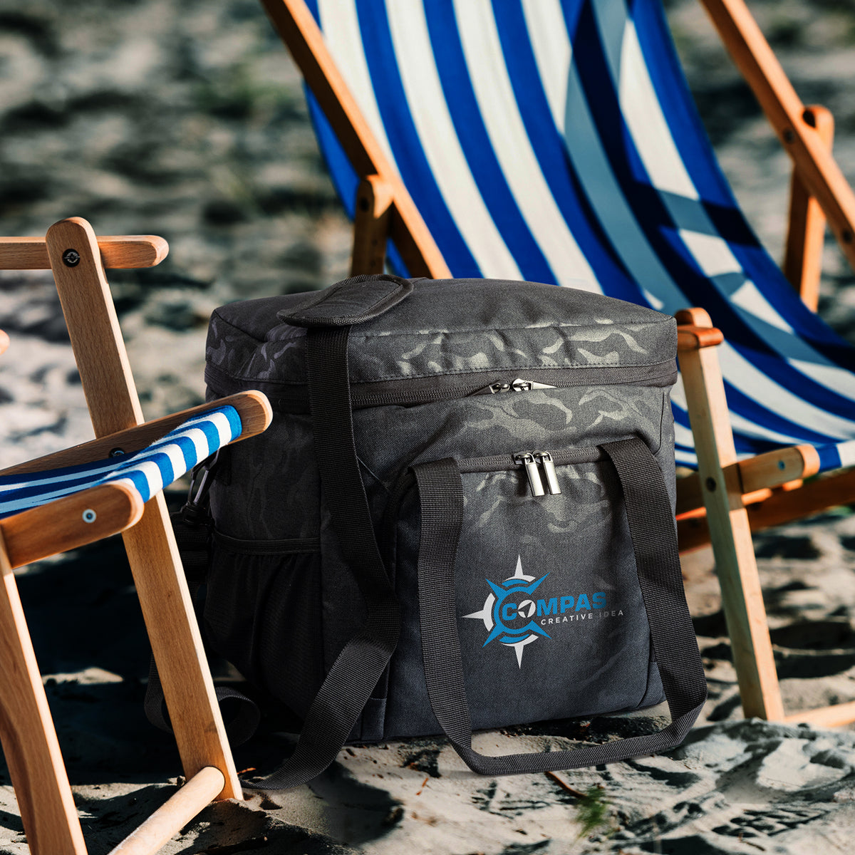 Urban Camo Cooler Bag - Feature