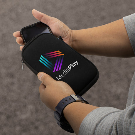 Spencer Phone Sleeve - Feature