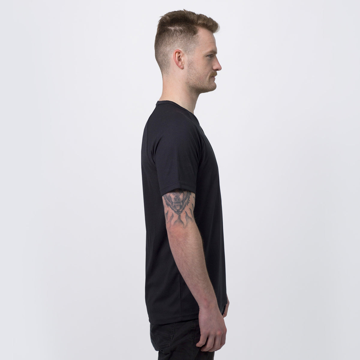 TRENDSWEAR Agility Mens Sports T-Shirt - Side