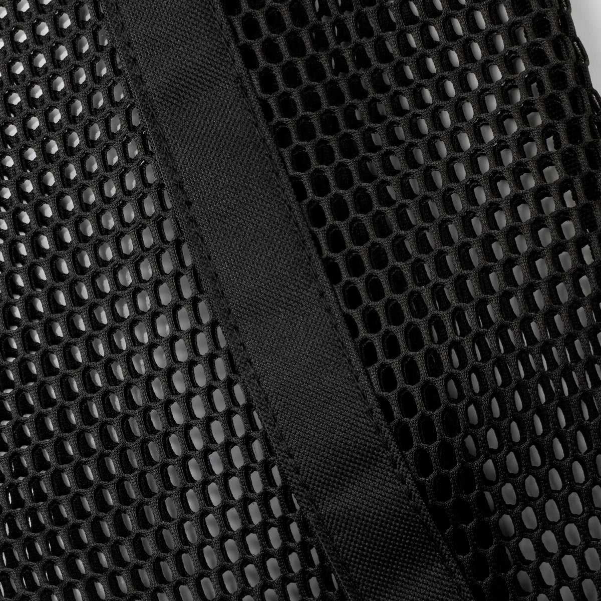 Lorna Sports Tote - Detail