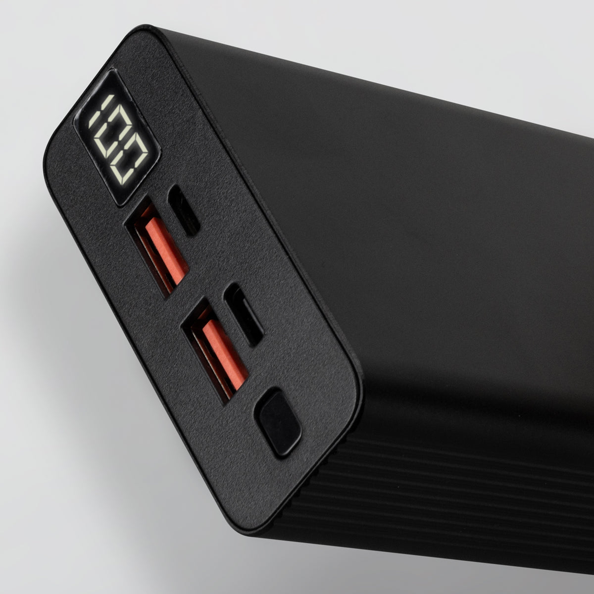 Bolt 22.5W QC Power Bank - Detail