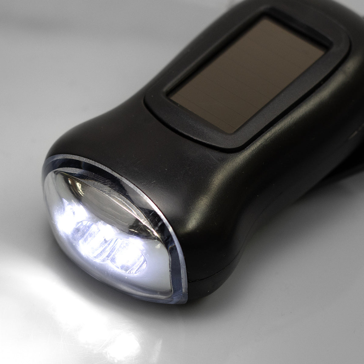 Dynamo Solar Torch - Detail