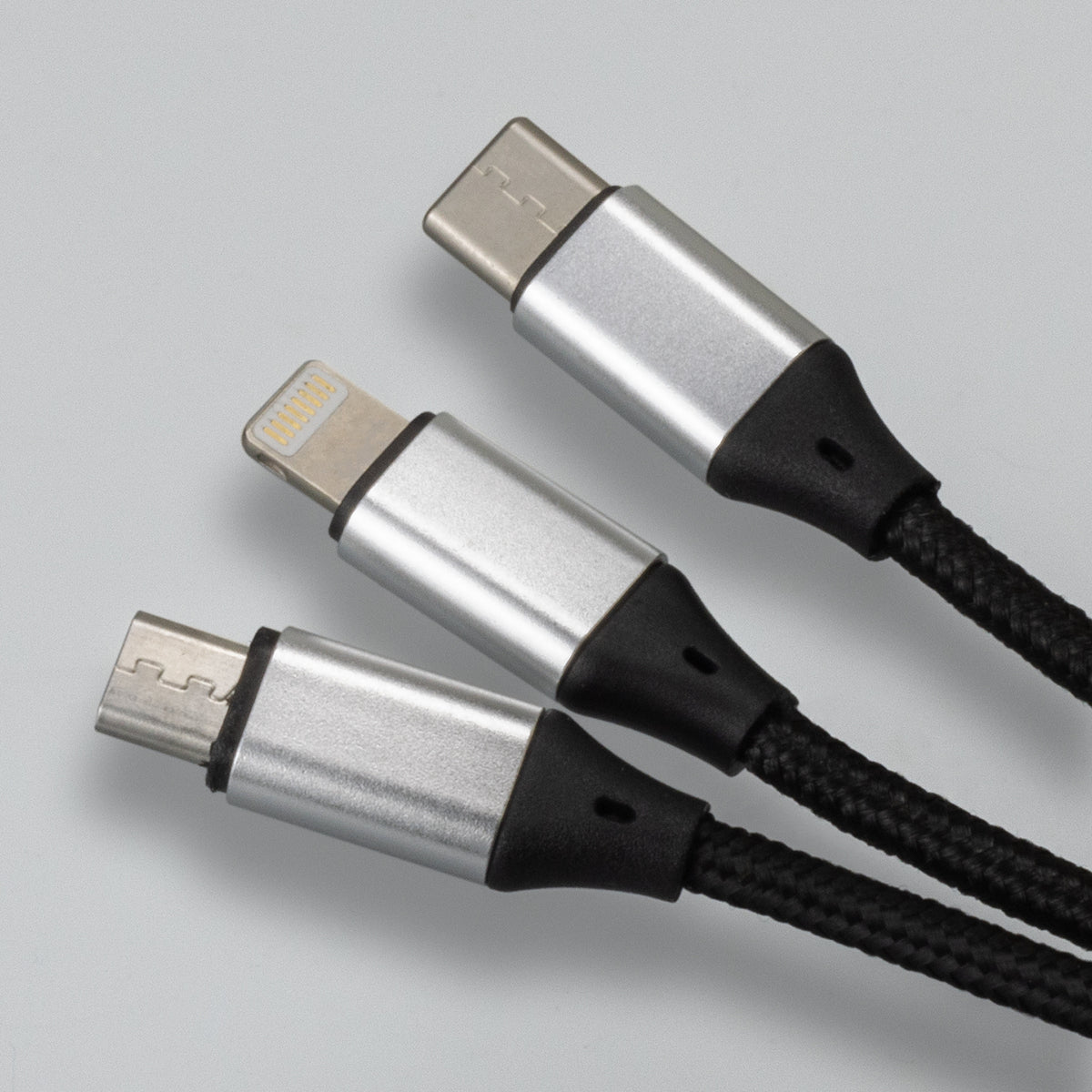 Lumos Braided Charging Cable - Detail