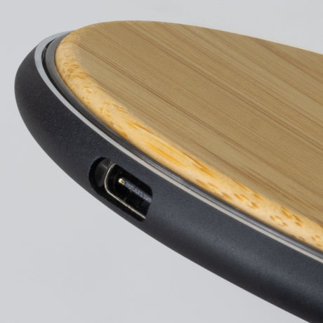 Bamboo 15W Wireless Fast Charger - Detail