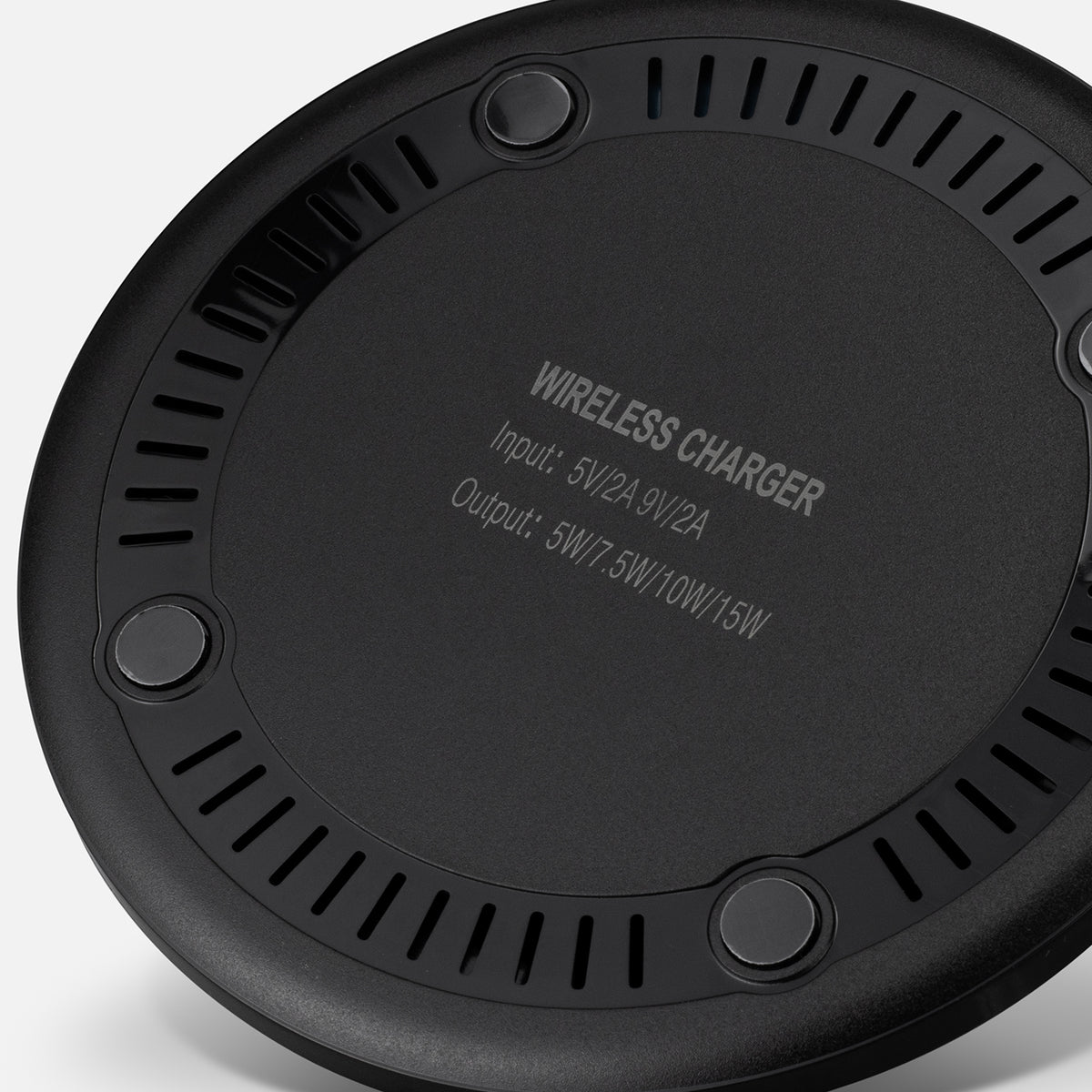 Energon Wireless Fast Charger - Detail