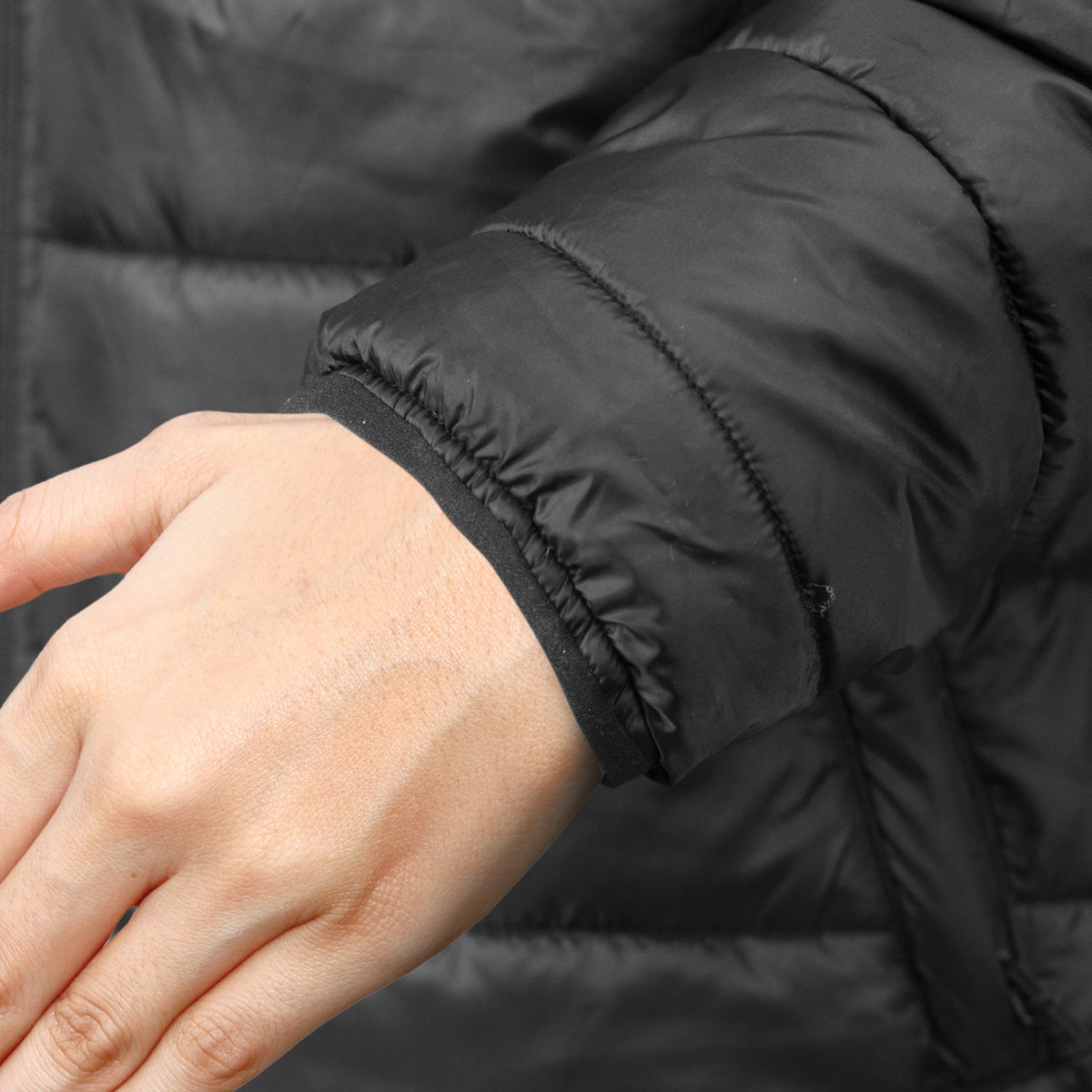 TRENDSWEAR Payton Unisex Puffer Jacket - Detail