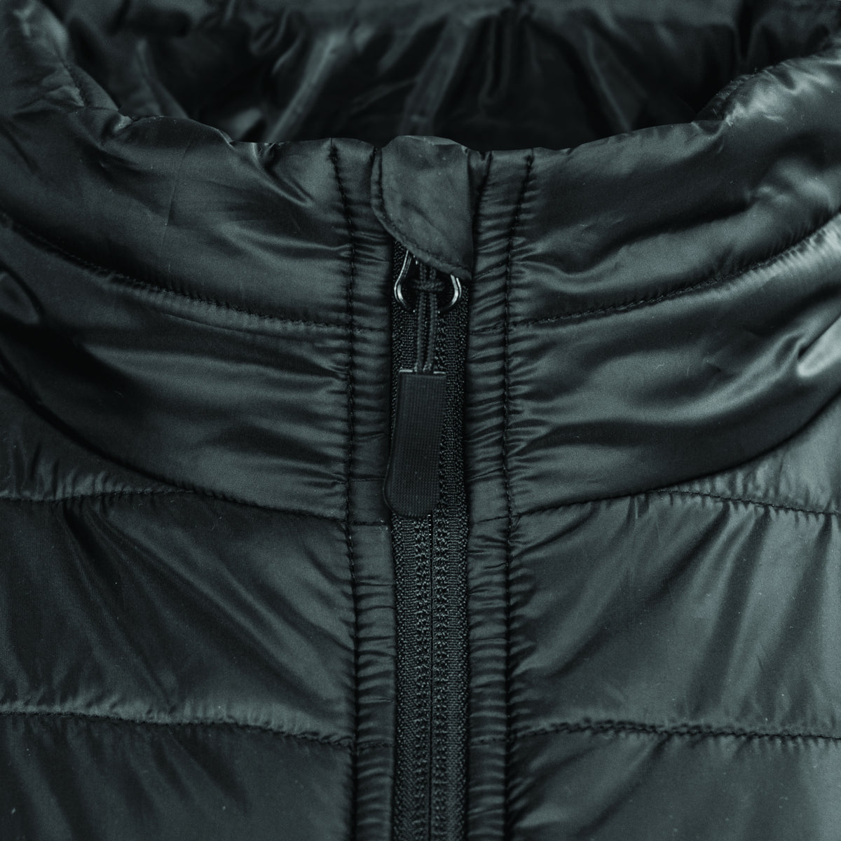 TRENDSWEAR Frazer Womens Puffer Jacket - Detail