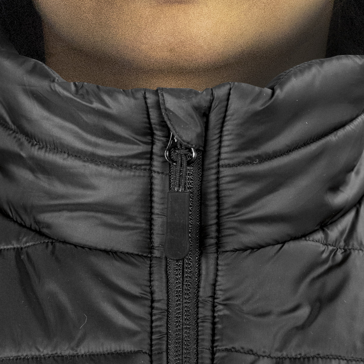 TRENDSWEAR Frazer Womens Puffer Vest - Detail