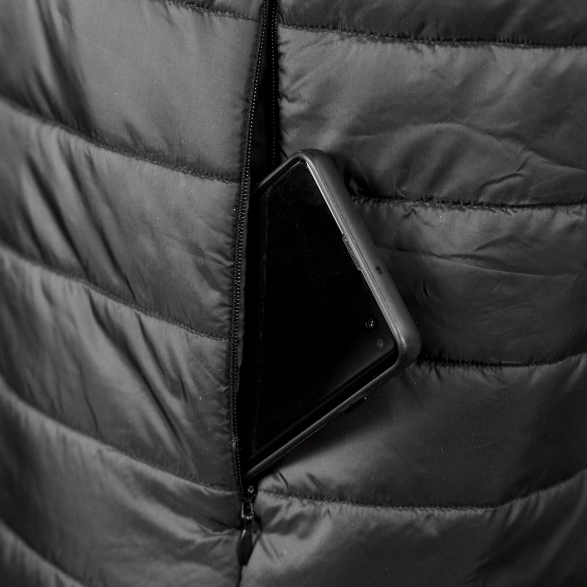 TRENDSWEAR Frazer Womens Puffer Vest - Detail