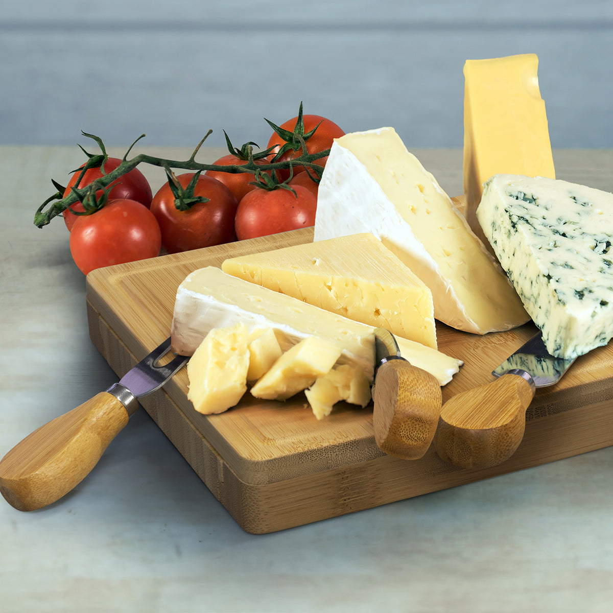 NATURA Kensington Cheese Board - Square - Feature