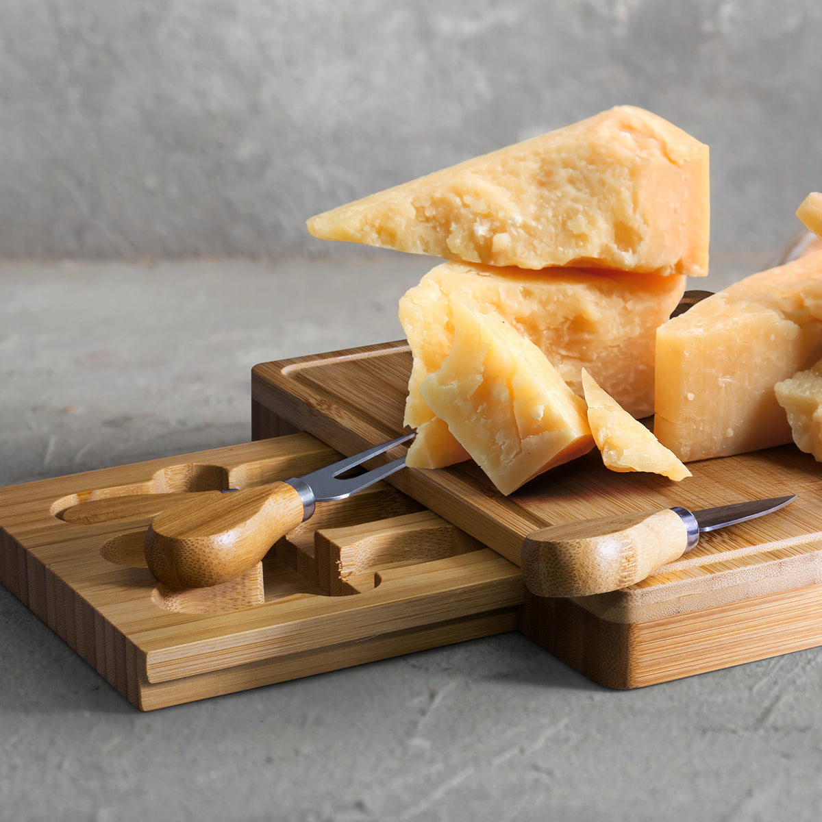 NATURA Kensington Cheese Board - Rectangle - Feature