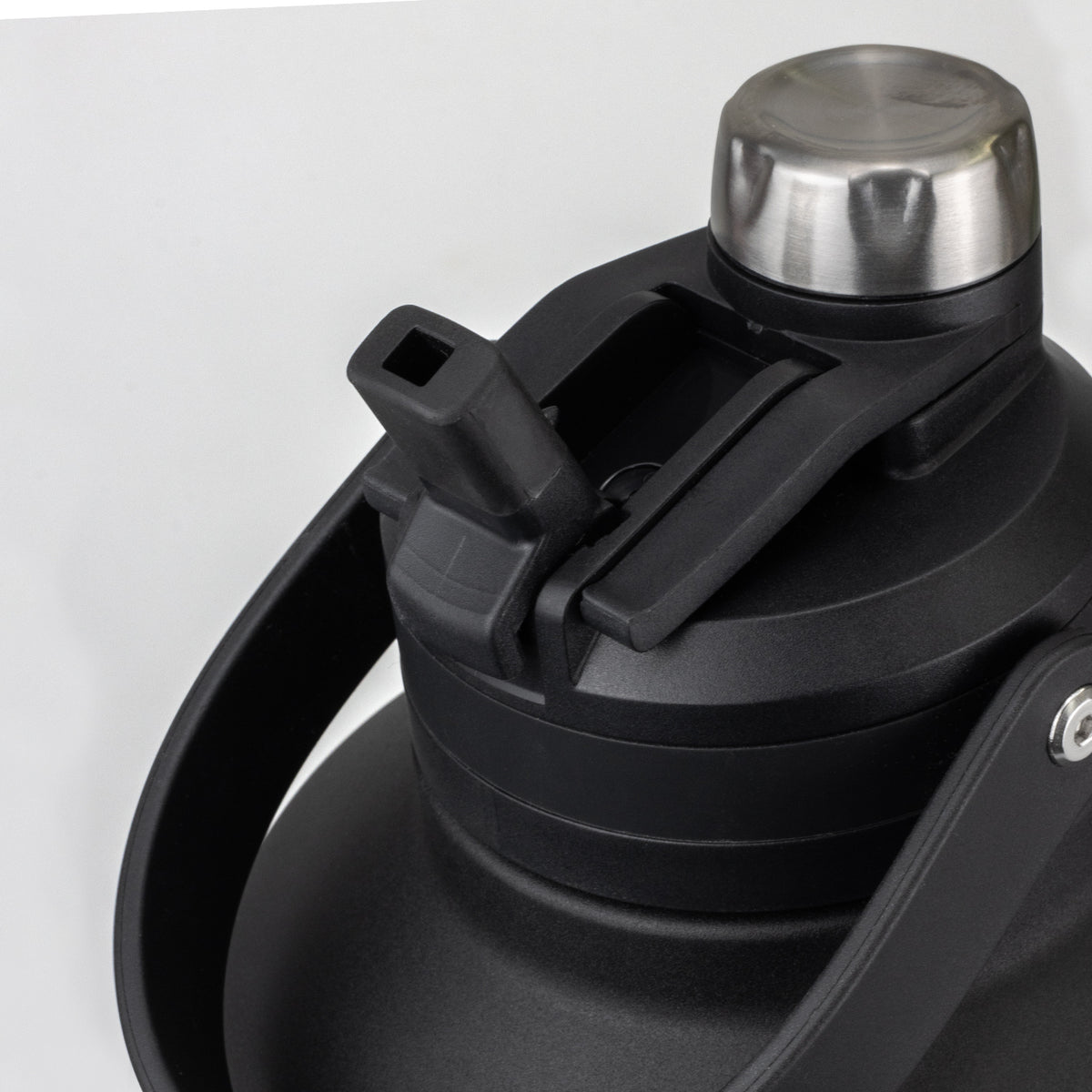 Grizzly Vacuum Bottle - 2L - Detail
