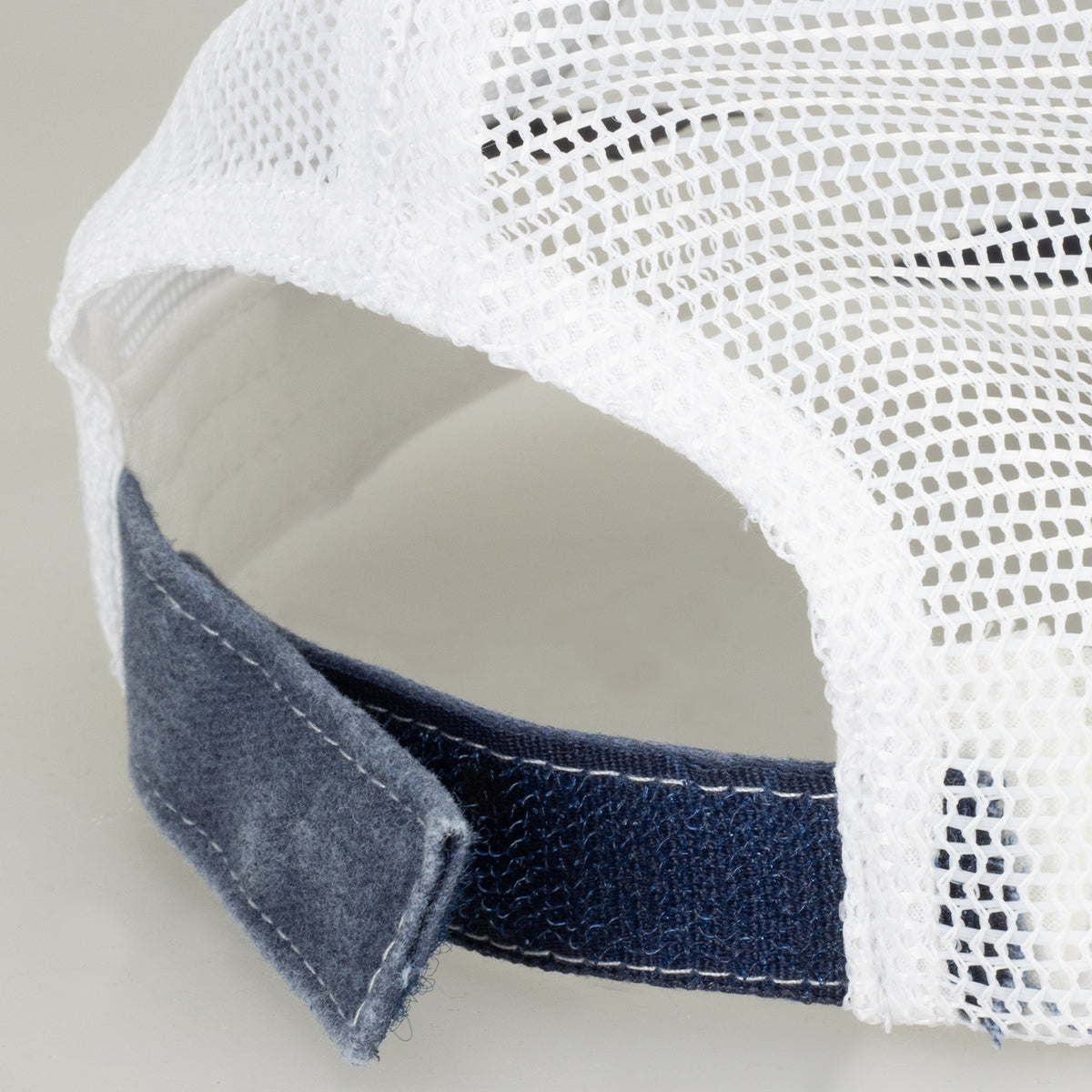 Faded Trucker Cap - Detail