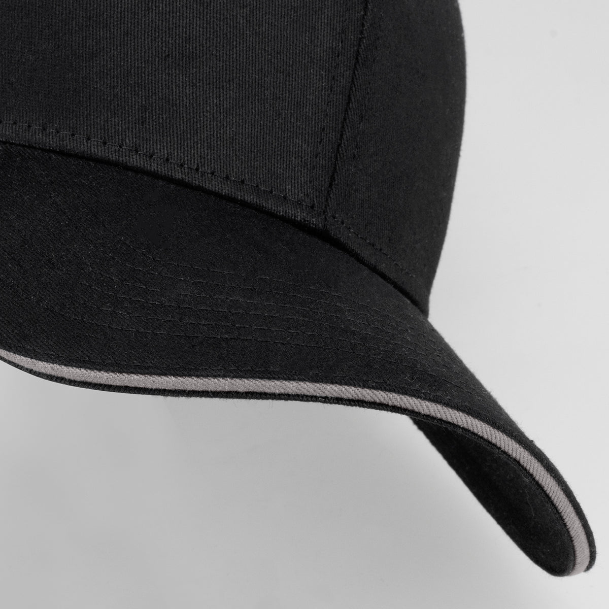 Swiss Peak 6 Panel Cap - Detail