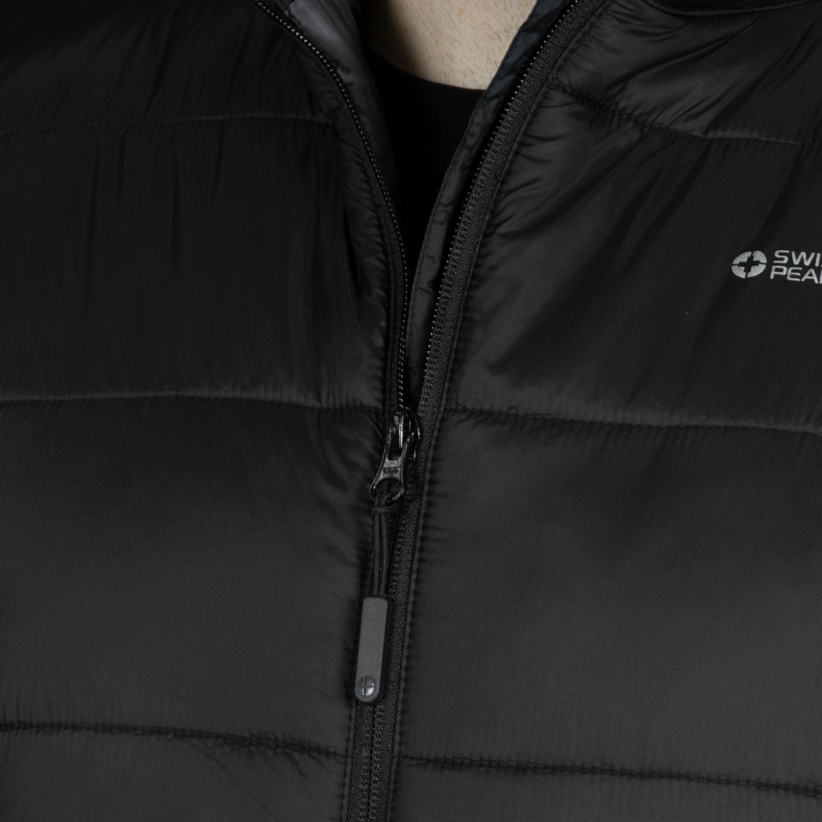 Swiss Peak Urban Puffer Vest - Detail