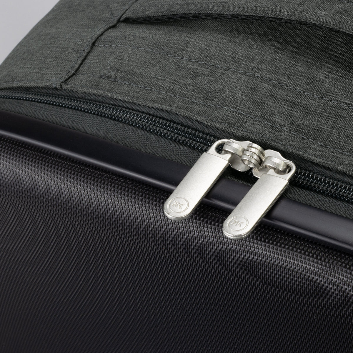 Rollink Flex Earth Suitcase - Small - Detail