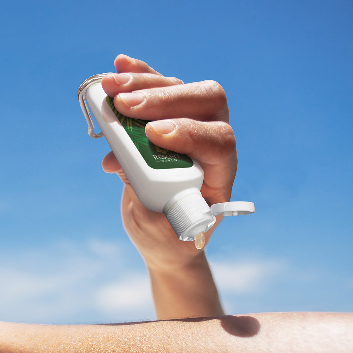 SPF 50+ Sun Gel 50ml Tube with Carabiner - Feature