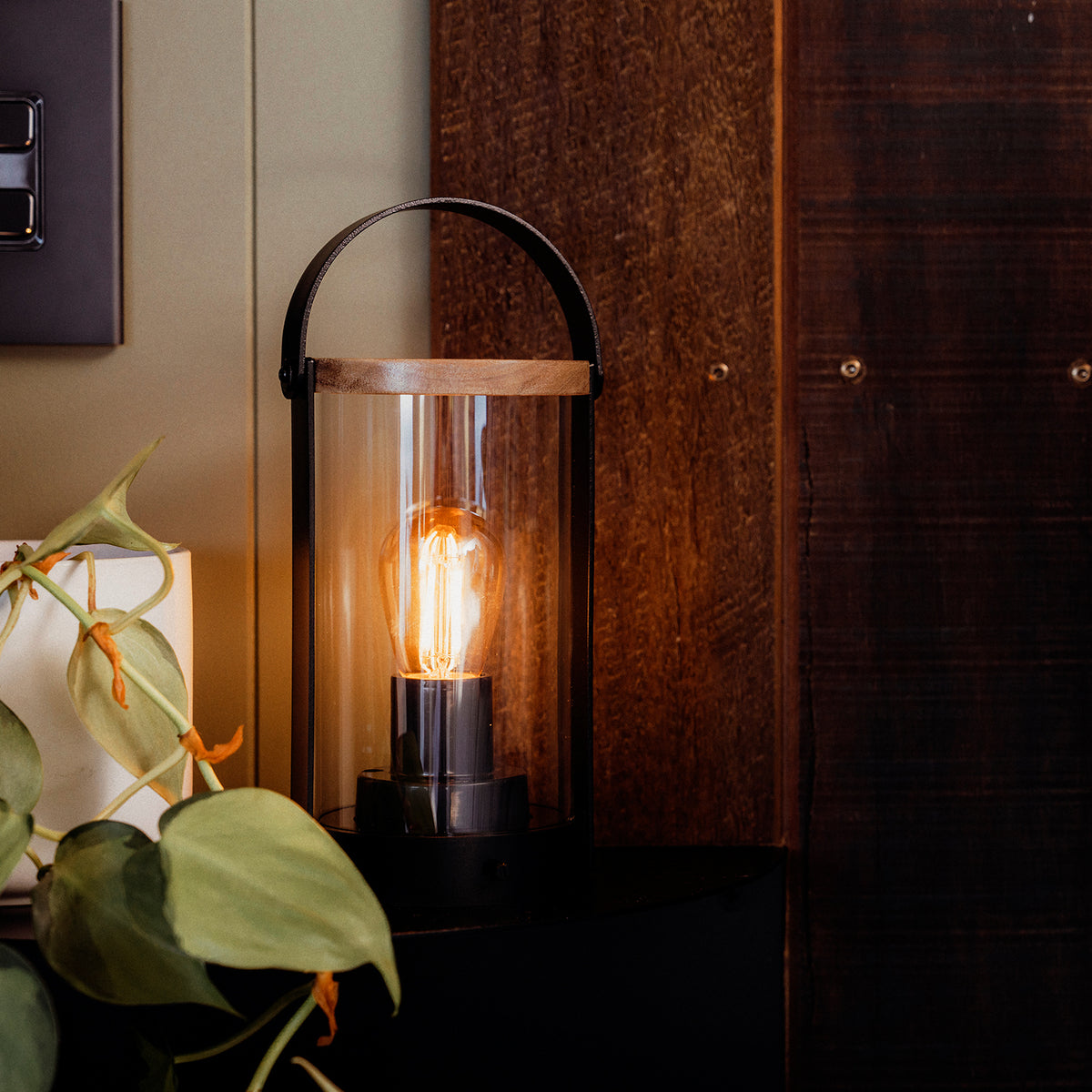 Keepsake Halo Lantern - Feature