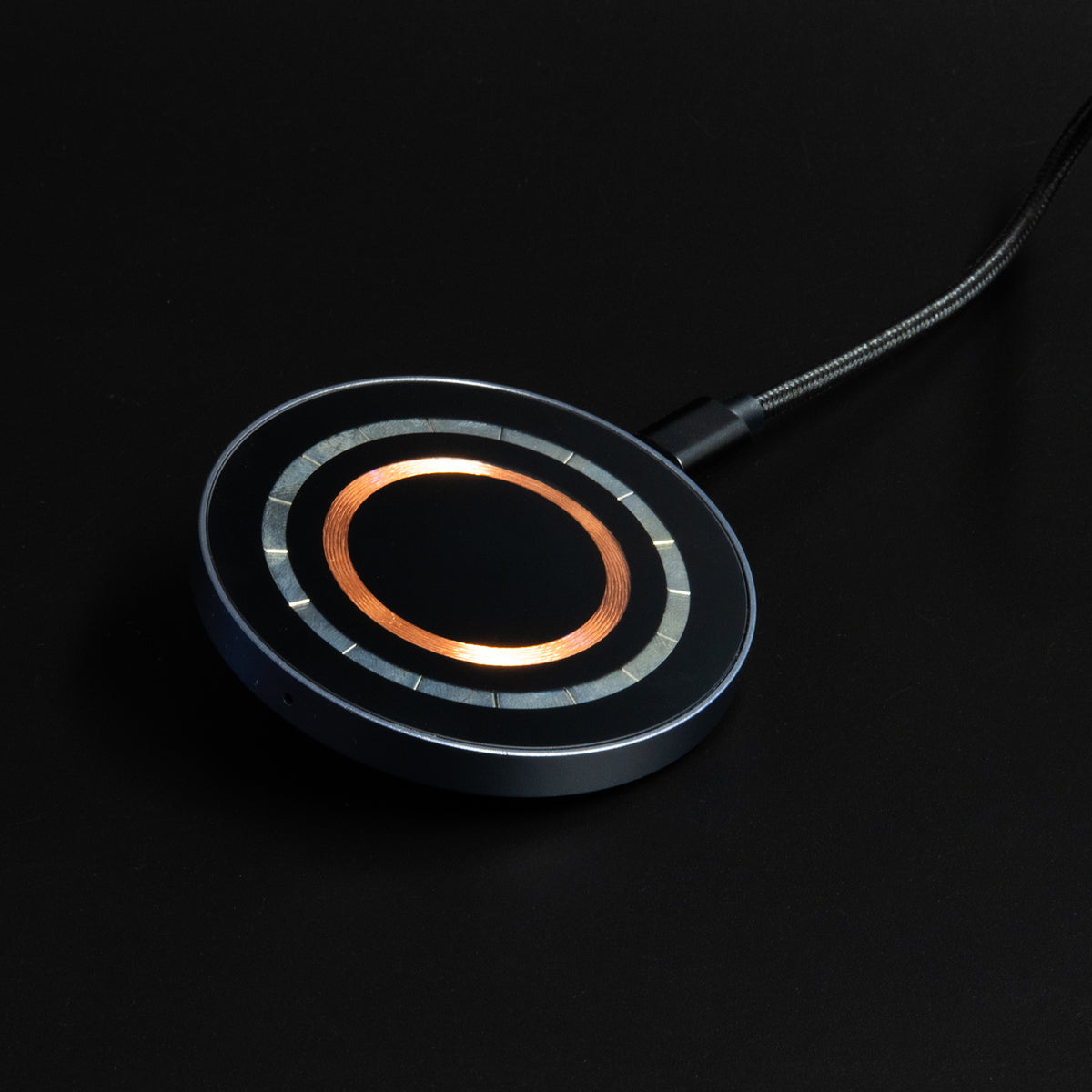 INGENIO Arc Single Wireless Charger - Feature
