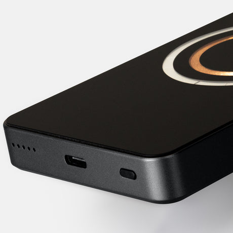 INGENIO Arc Wireless Charging Power Bank - Detail
