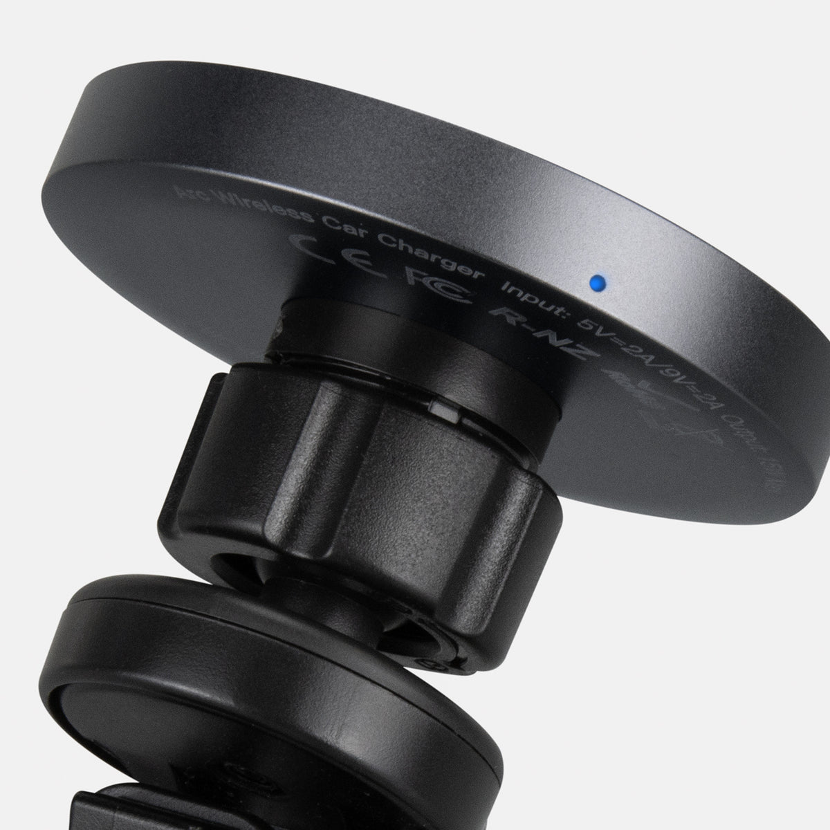 INGENIO Arc Wireless Car Charger - Detail