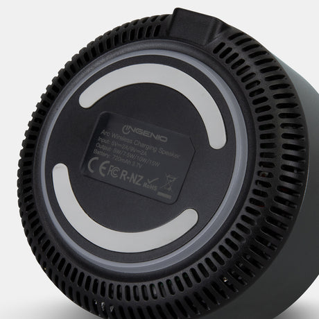 INGENIO Arc Wireless Charging Speaker - Detail