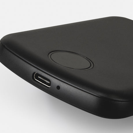 INGENIO MagSnap Wireless Charging Power Bank - Detail